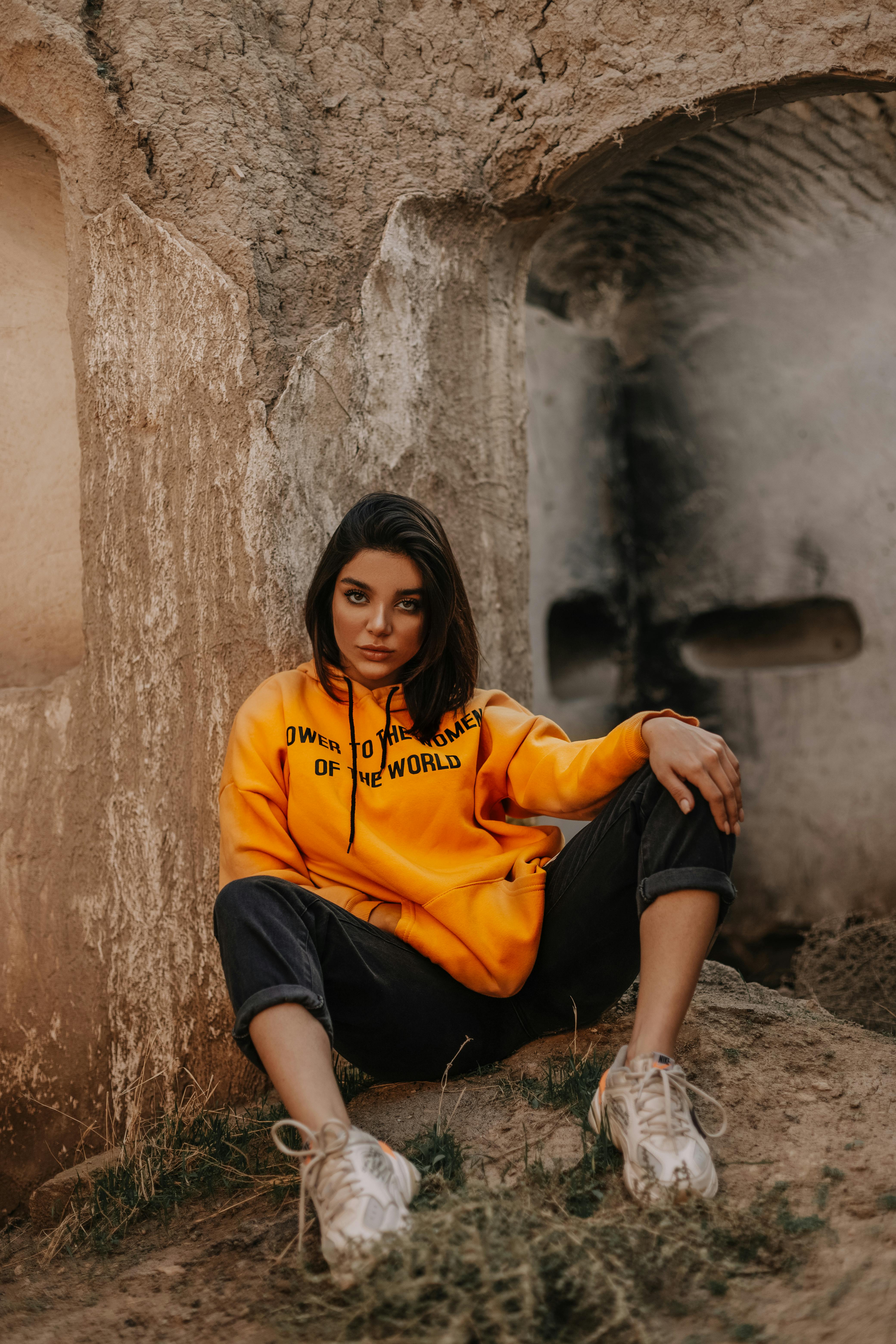 城市隐线影视封面